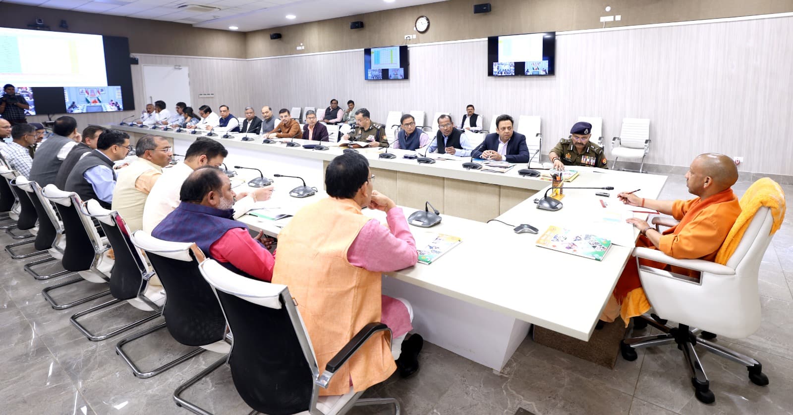 लखनऊ में बनेगा अंतरराष्ट्रीय शूटिंग रेंज व खेल परिसर- मुख्यमंत्री योगी आदित्यनाथ