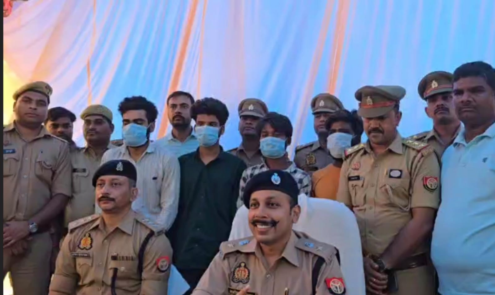 लखनऊ पुलिस ने 4 शातिर चोर को किया अरेस्ट, 35 लाख रुपए बरामद