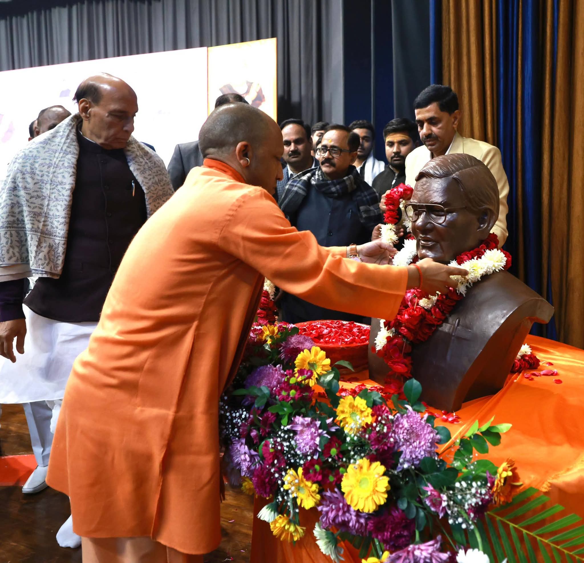 अटल जी ने विकास के विजन के साथ देश को बढ़ायाः सीएम योगी