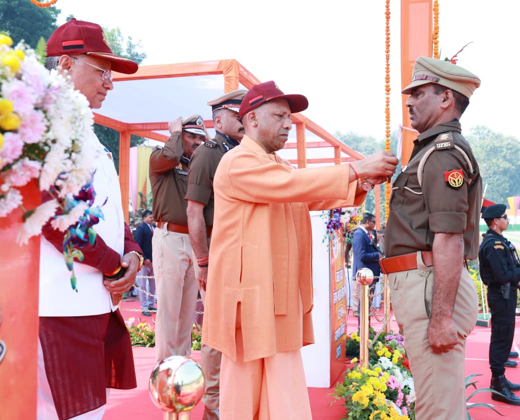 मुख्यमंत्री योगी ने उत्तर प्रदेश होमगार्ड्स के 63वें स्थापना दिवस समारोह में जवानों को दिया सेवा का मूलमंत्र