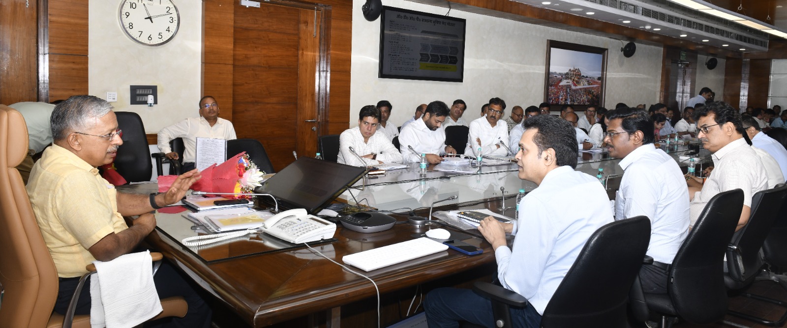 मुख्य सचिव ने विभिन्न जनपदों से आए कॉमन फैसिलिटी सेंटर के लाभार्थियों से किया सीधा संवाद